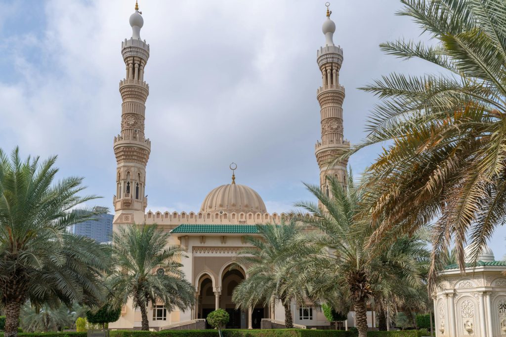 Islamic Financing Options in the UAE: A Deep Dive into Dubai Islamic Bank, Sharjah Islamic Bank, and Aafaq Islamic Finance - Como solicitar empréstimo nos Emirados Árabes Unidos
